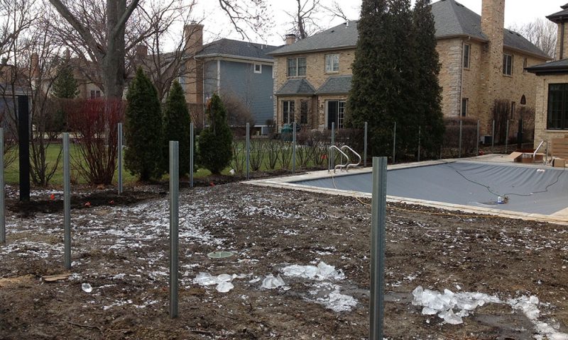 A photo of the Chavez home before First Fence installed a custom fence